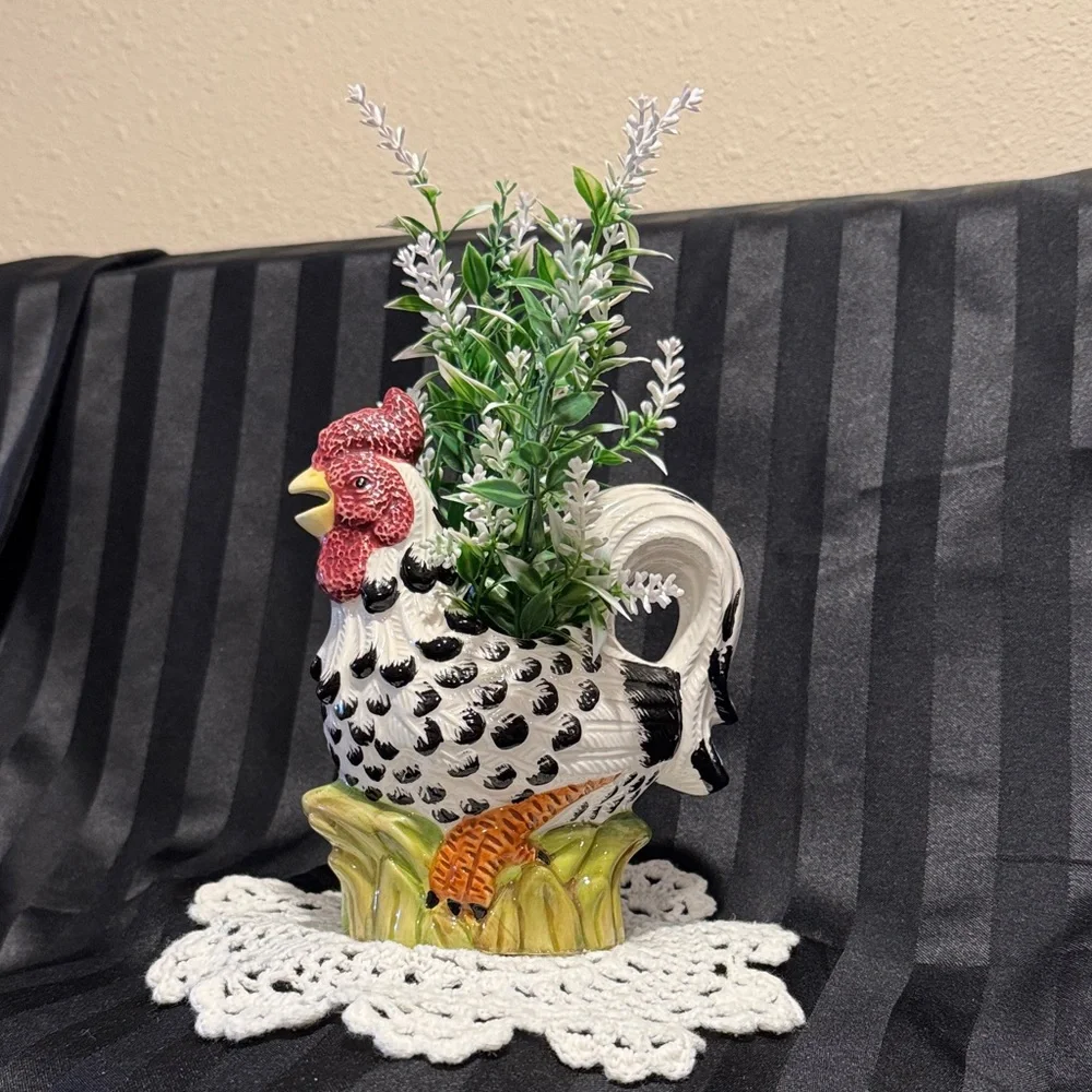 Realistic Looking Vintage Ceramic Rooster Creamer or Planter - Picture 2 of 16